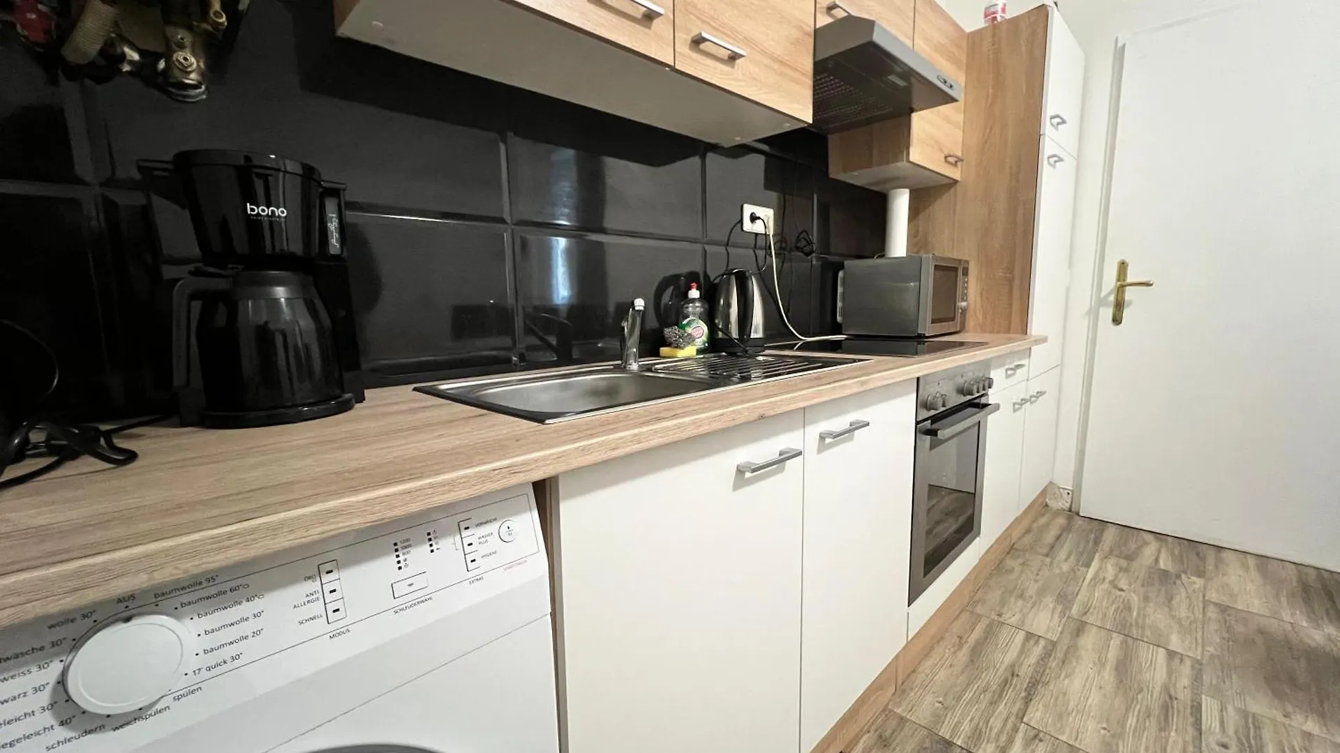 Affordable 3Br Apt Prime Location In Vienna Apartment